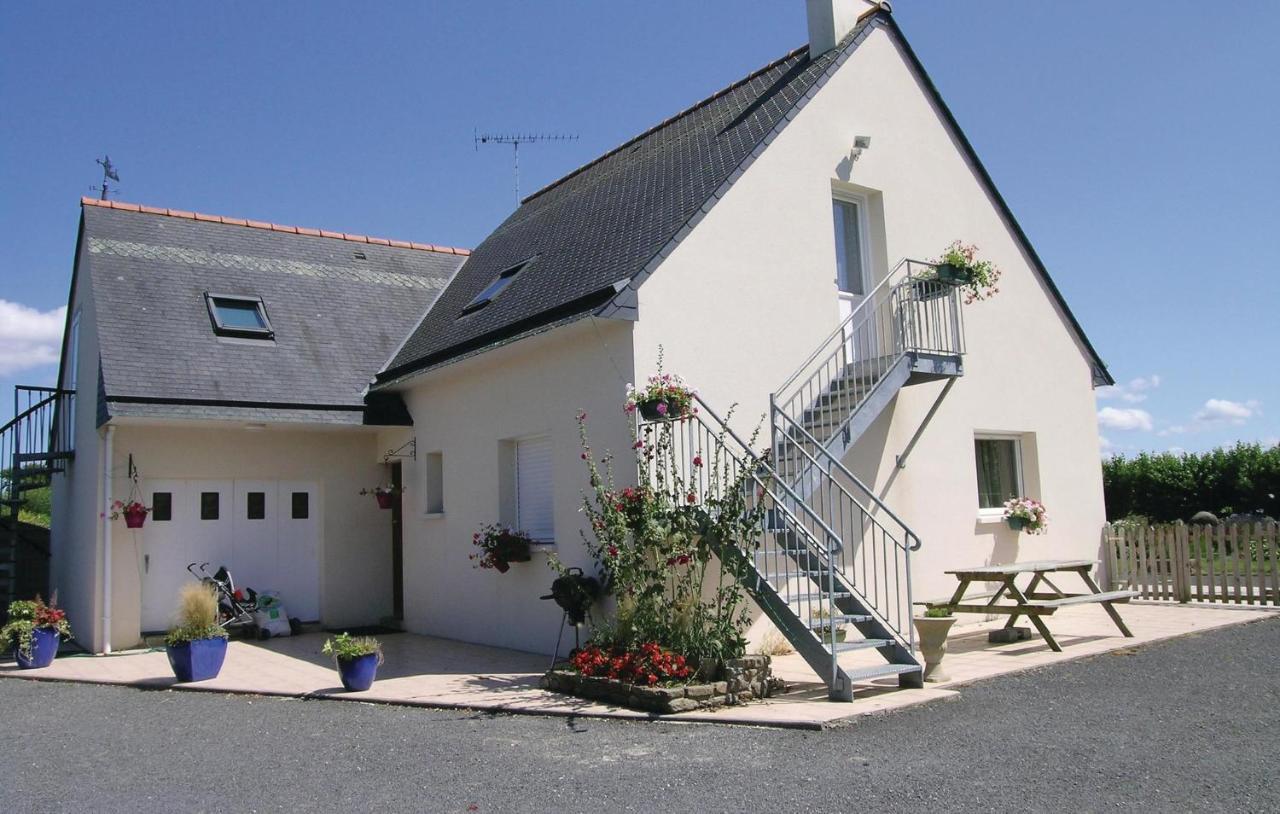 Amazing Apartment In Roz-Landrieux With Kitchen Exterior foto